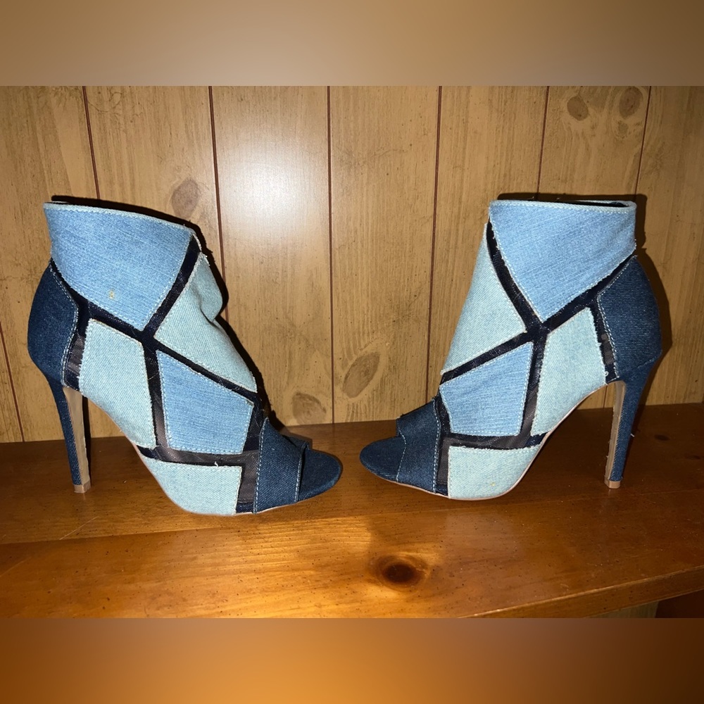 Shoedazzle size 7.5 jean heels